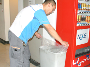 空缶回収など